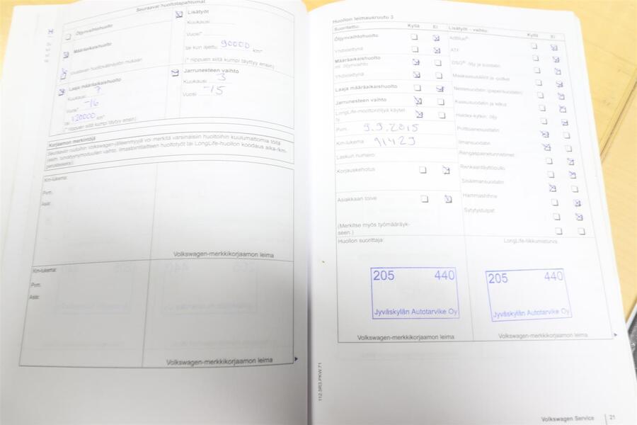 Volkswagen Touran vaihtoauto