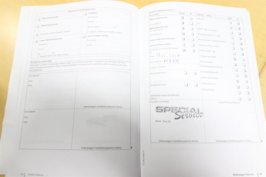 Volkswagen Touran vaihtoauto