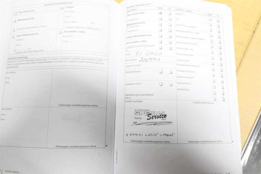 Volkswagen Touran vaihtoauto