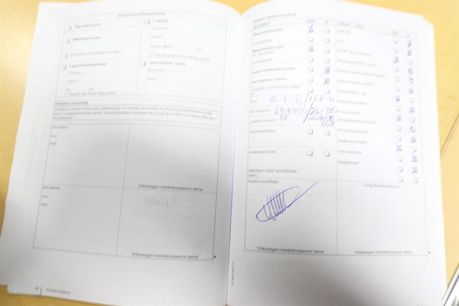 Volkswagen Touran vaihtoauto