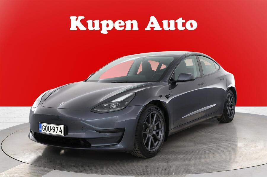 Tesla Model 3 vaihtoauto