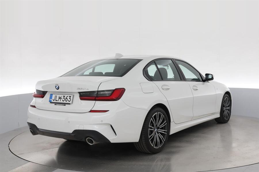 BMW 330 vaihtoauto