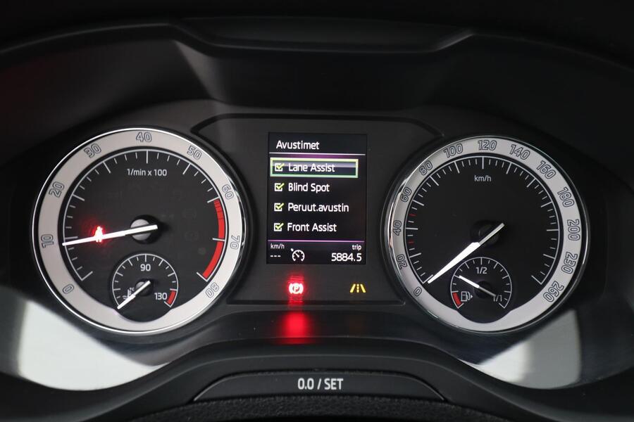 Skoda Karoq vaihtoauto