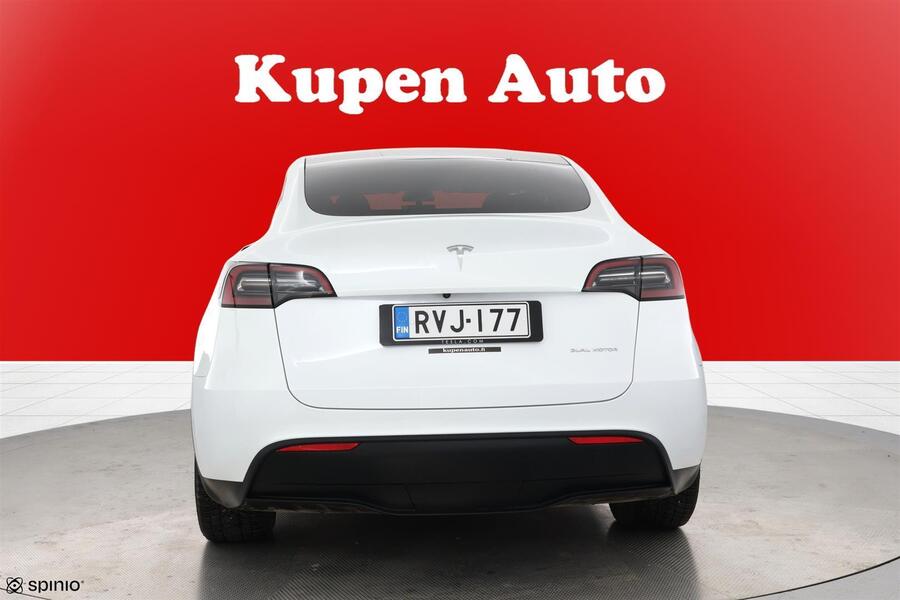 Tesla Model Y vaihtoauto