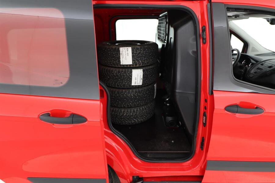 Ford Transit Courier vaihtoauto