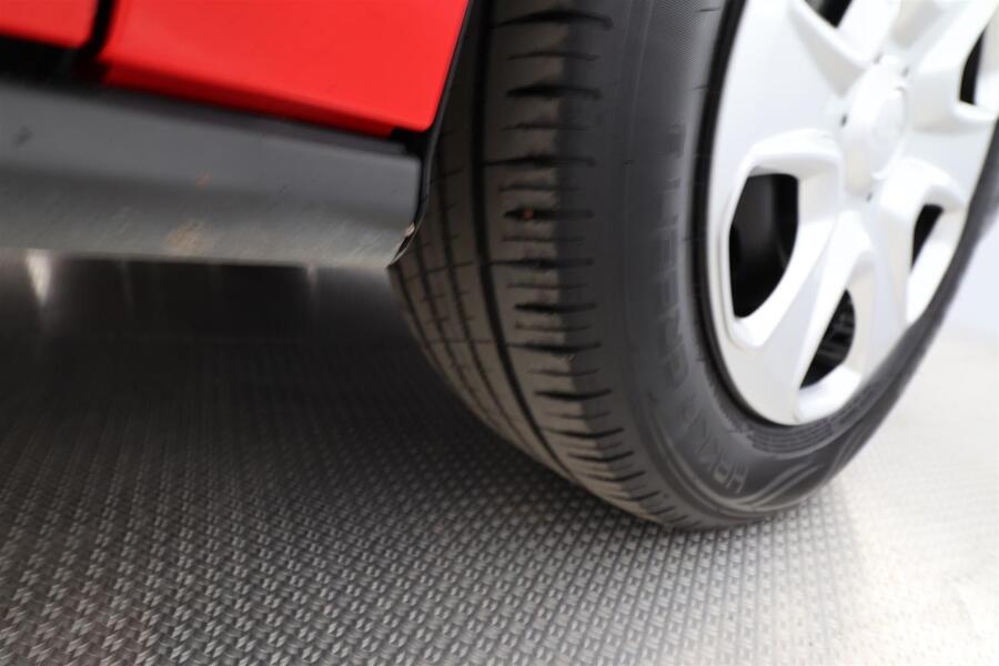 Ford Transit Courier vaihtoauto