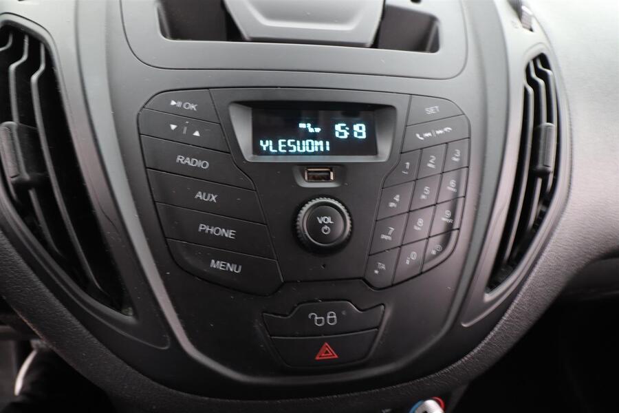 Ford Transit Courier vaihtoauto