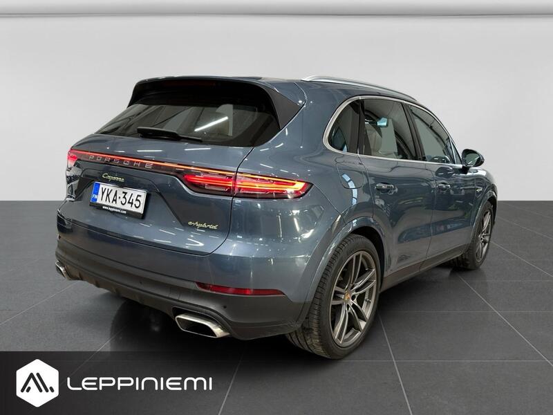 Porsche Cayenne vaihtoauto