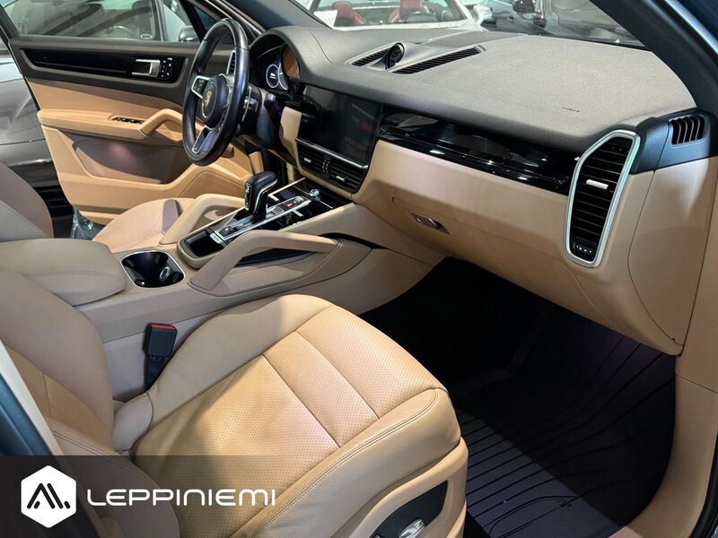 Porsche Cayenne vaihtoauto