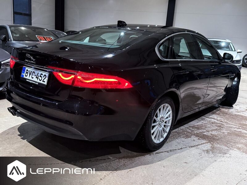 Jaguar XF vaihtoauto