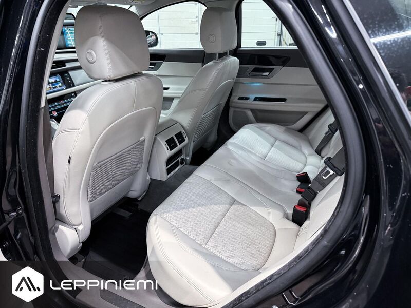 Jaguar XF vaihtoauto