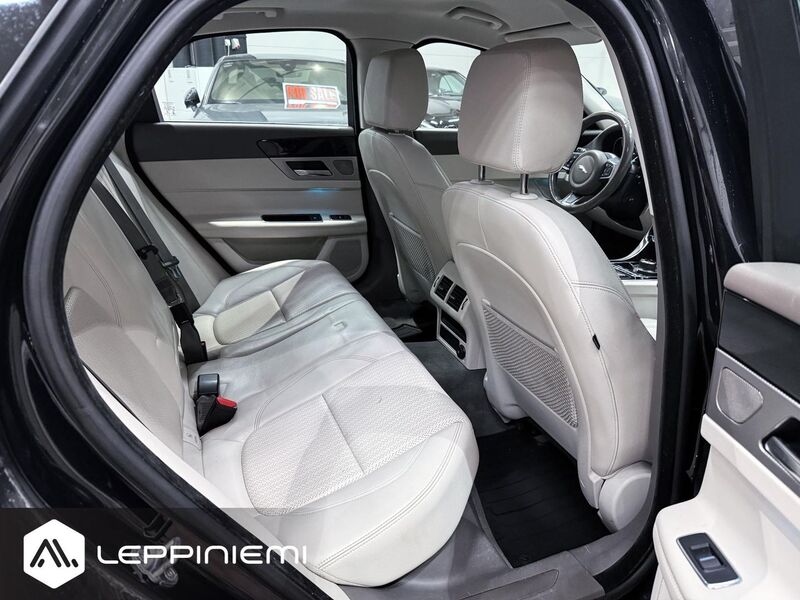 Jaguar XF vaihtoauto