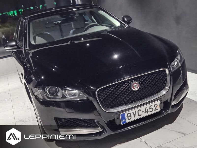 Jaguar XF vaihtoauto