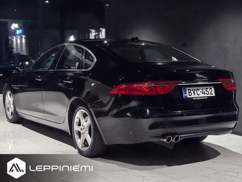 Jaguar XF vaihtoauto