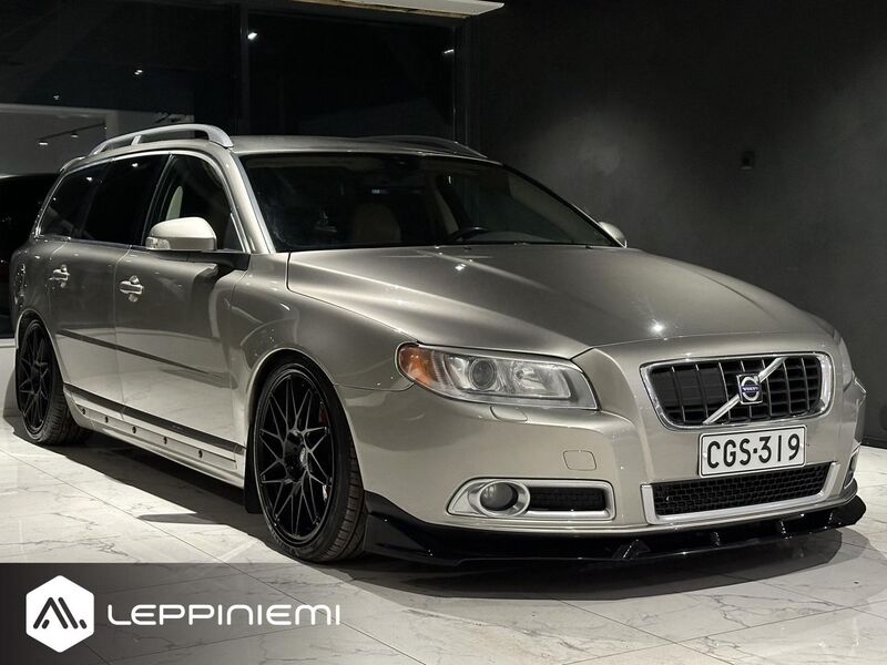 Volvo V70 vaihtoauto