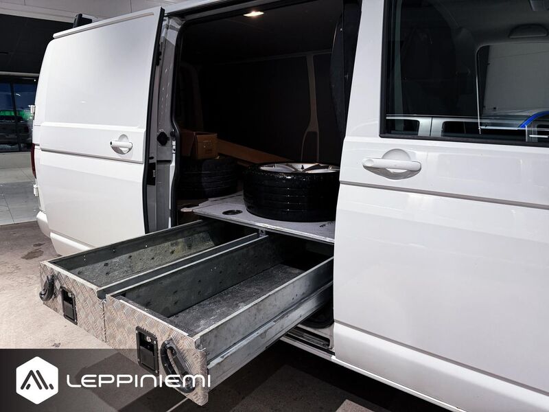 Volkswagen Transporter vaihtoauto