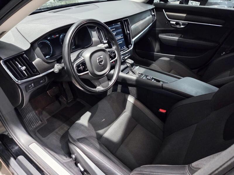 Volvo V90 Cross Country vaihtoauto