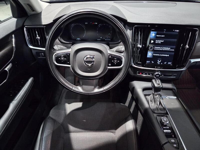 Volvo V90 Cross Country vaihtoauto