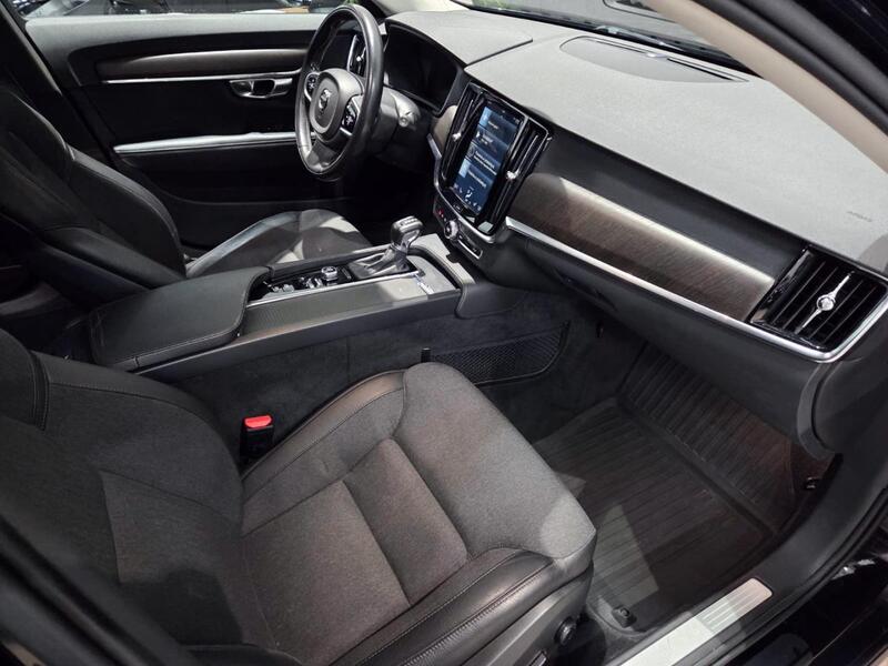 Volvo V90 Cross Country vaihtoauto