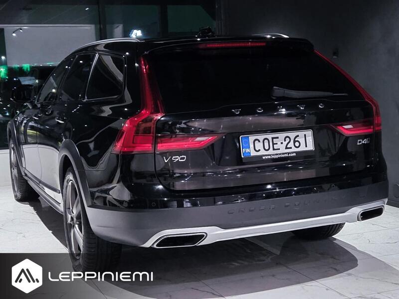 Volvo V90 Cross Country vaihtoauto