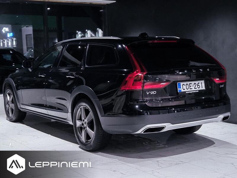 Volvo V90 Cross Country vaihtoauto