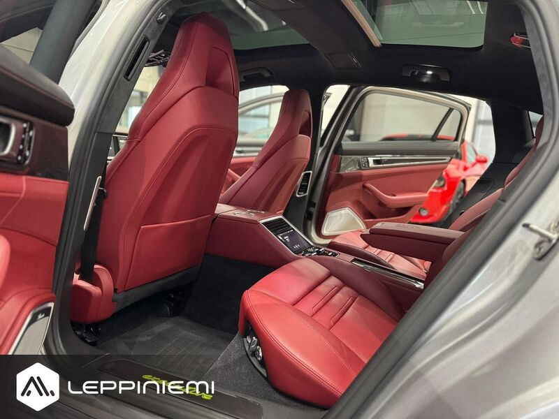 Porsche Panamera vaihtoauto