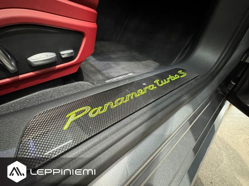 Porsche Panamera vaihtoauto