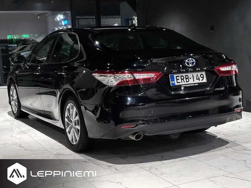 Toyota Camry vaihtoauto