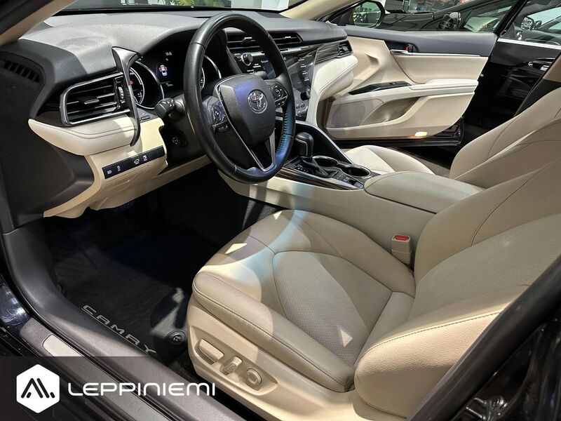 Toyota Camry vaihtoauto