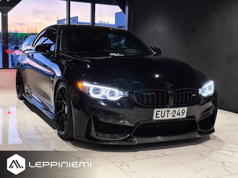 BMW M4 vaihtoauto