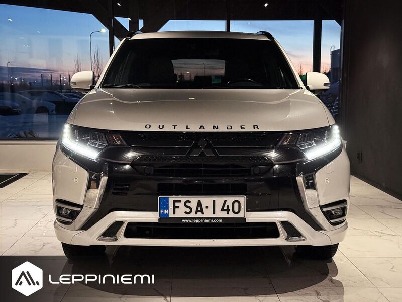 Mitsubishi Outlander PHEV vaihtoauto