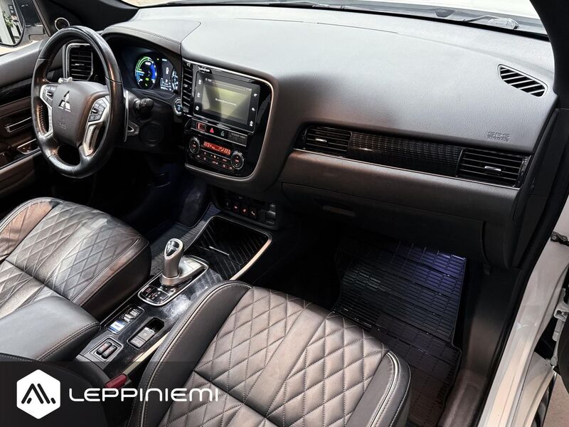 Mitsubishi Outlander PHEV vaihtoauto