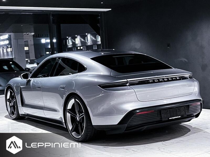 Porsche Taycan vaihtoauto