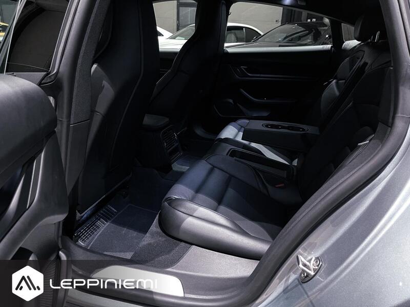 Porsche Taycan vaihtoauto