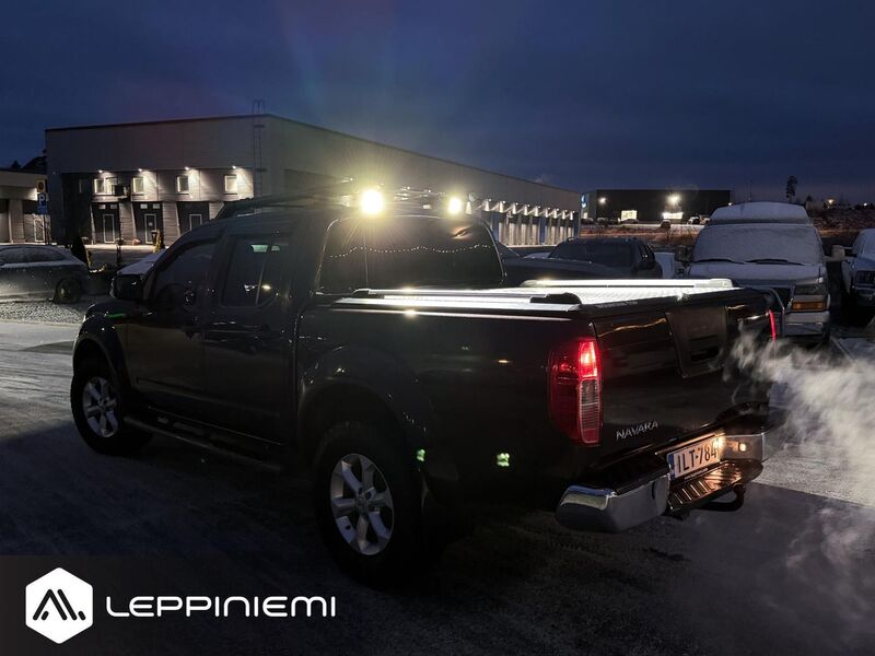 Nissan Navara vaihtoauto