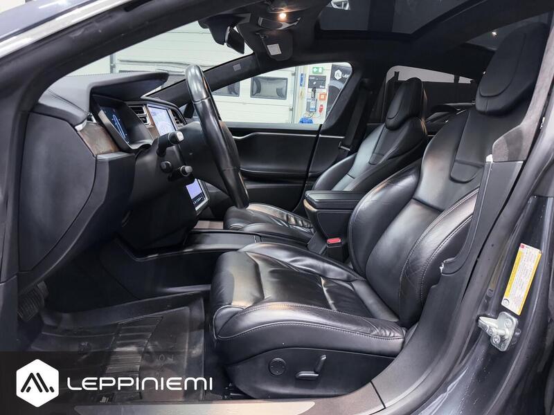 Tesla Model S vaihtoauto