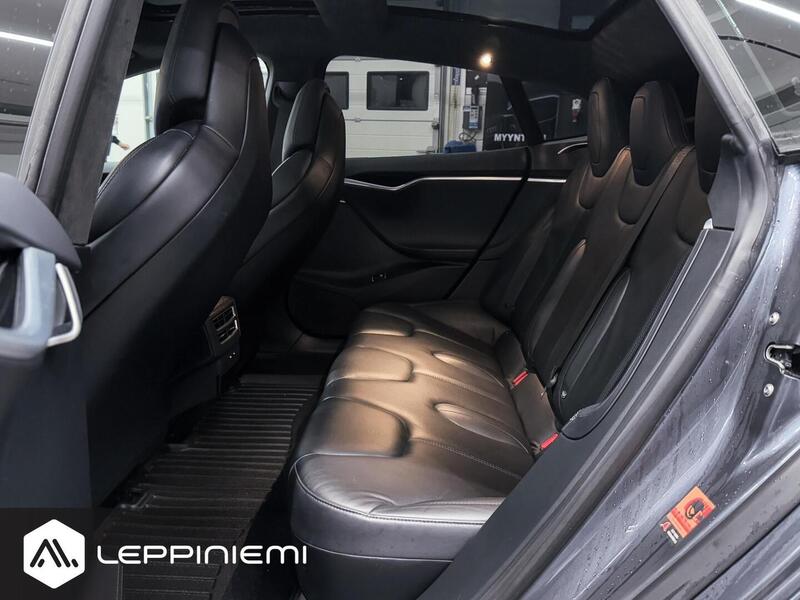 Tesla Model S vaihtoauto