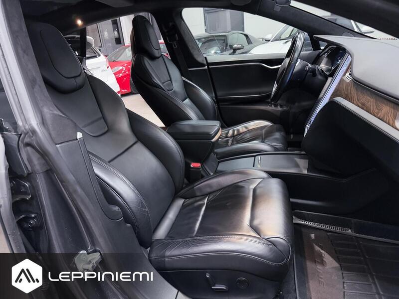 Tesla Model S vaihtoauto