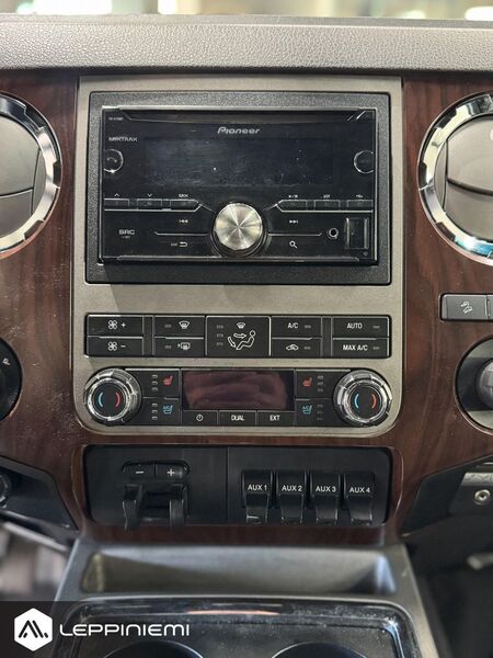Ford F350 vaihtoauto