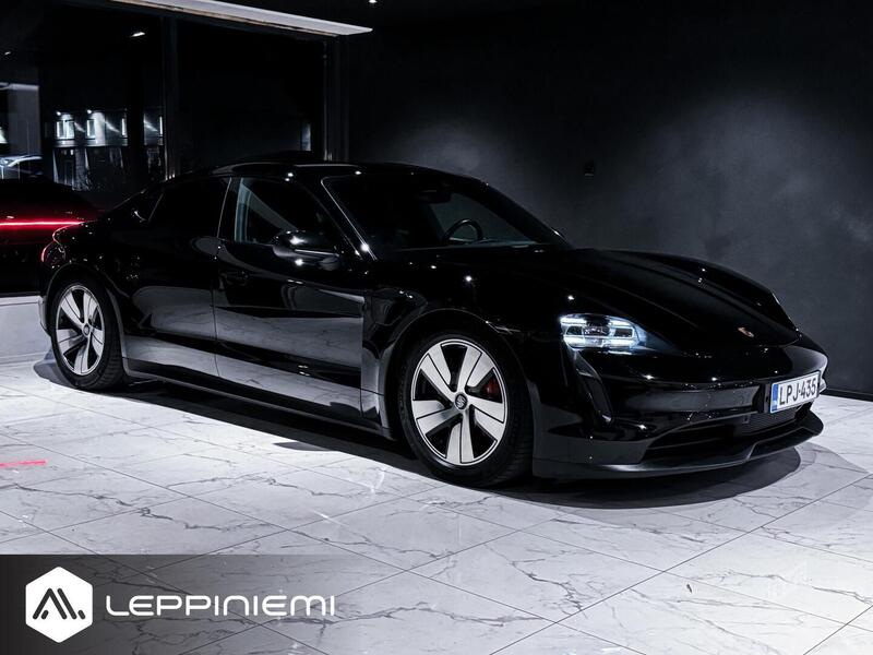 Porsche Taycan vaihtoauto