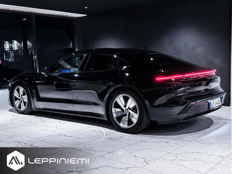 Porsche Taycan vaihtoauto