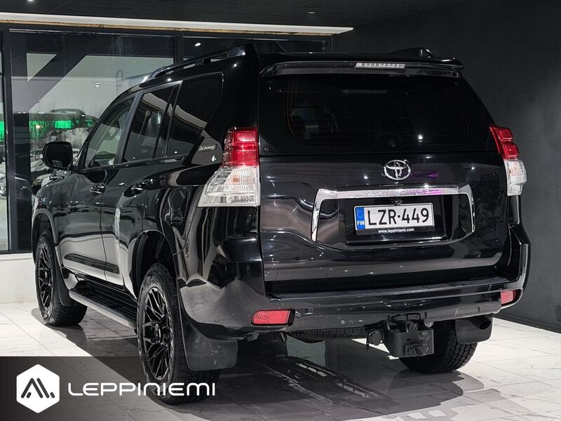 Toyota Land Cruiser vaihtoauto