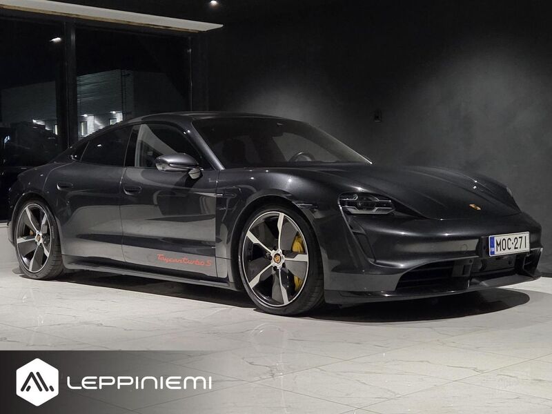 Porsche Taycan vaihtoauto