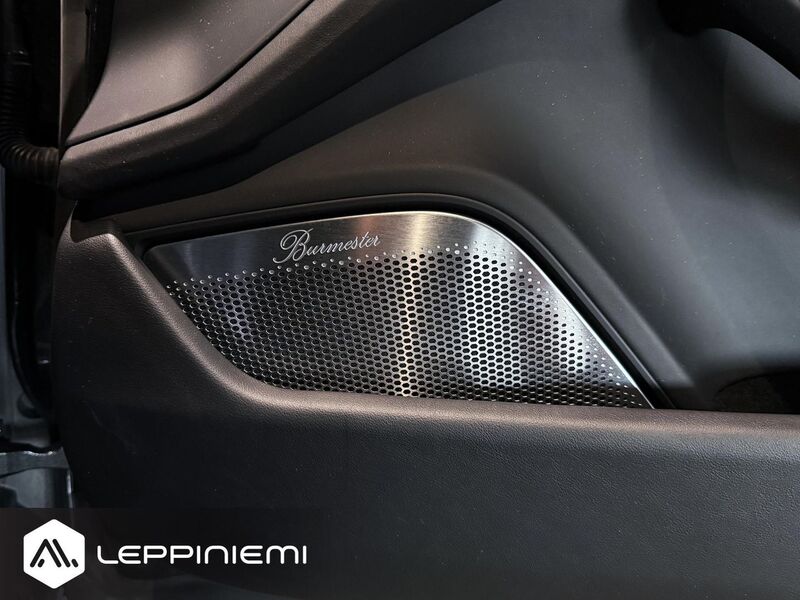 Porsche Taycan vaihtoauto