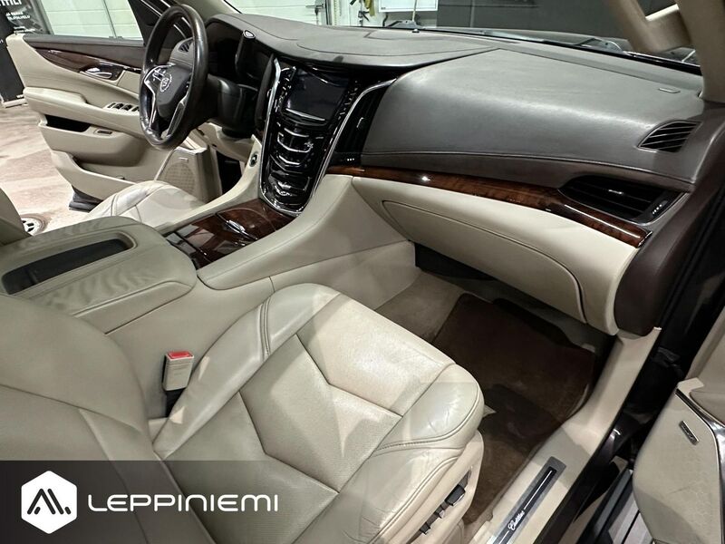 Cadillac Escalade vaihtoauto