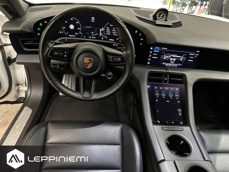 Porsche Taycan vaihtoauto