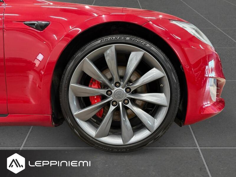 Tesla Model S vaihtoauto