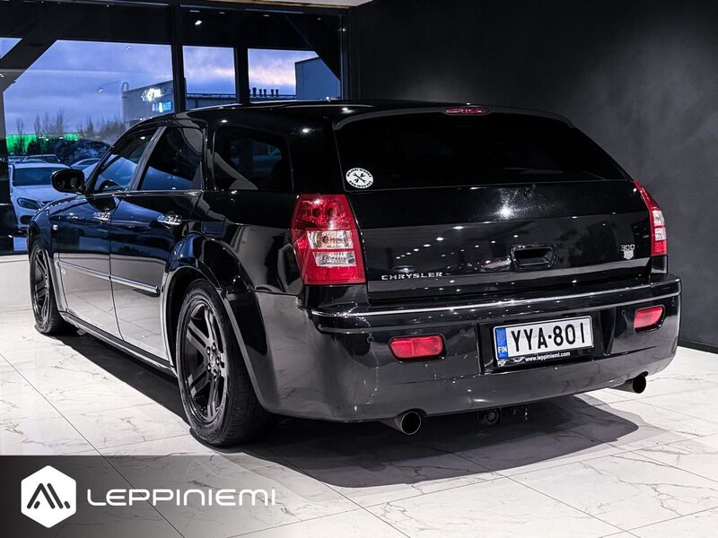 Chrysler 300C vaihtoauto