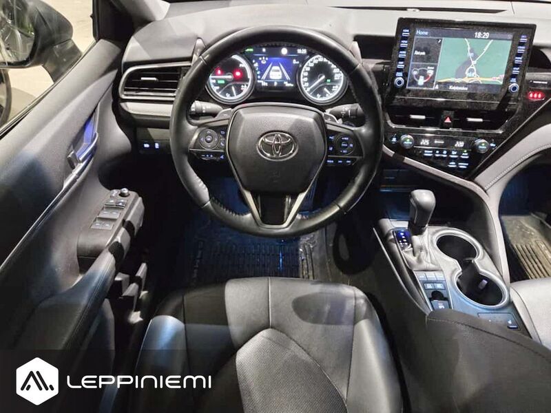 Toyota Camry vaihtoauto