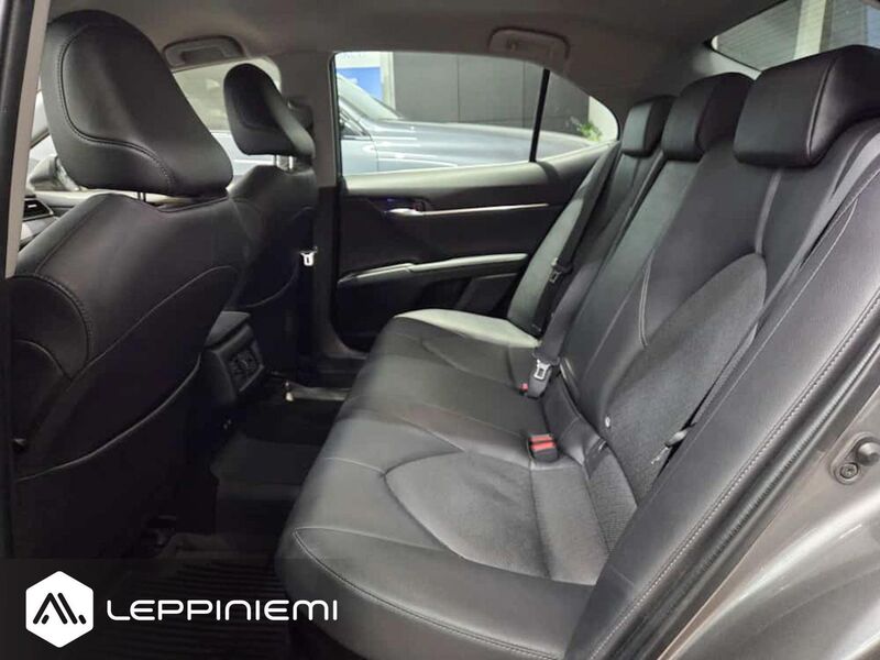 Toyota Camry vaihtoauto